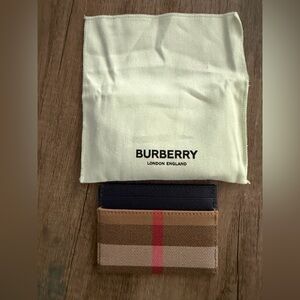 Burberry Card Holder in Tan and Navy